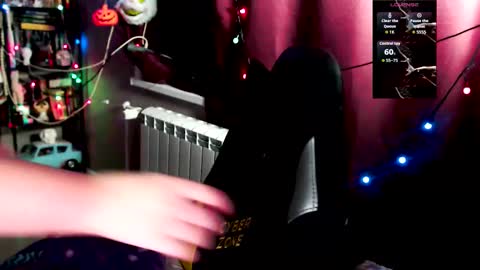 so cute777 online show from December 17, 2025, 6:58 pm