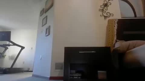 Snapshot of soccerboyfitsmooth90 chatting on April 20, 2026, 12:19 pm soccerboyfitsmooth90 online show from April 20, 2026, 12:19 pm