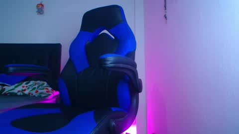 sooe online show from April 1, 2026, 4:13 am