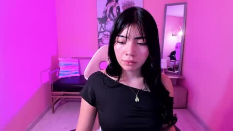 soffi_x online show from May 9, 2026, 8:36 pm