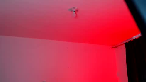 sofia online show from November 22, 2025, 3:22 pm