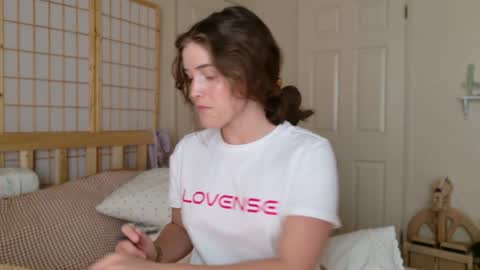 Snapshot of sofftrose chatting on May 2, 2026, 12:37 am Julia online show from May 2, 2026, 12:37 am