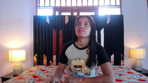 soffy and mia online show from December 16, 2025, 12:32 pm