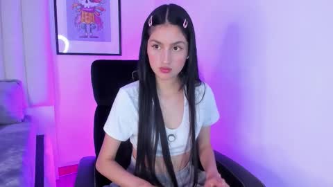 Snapshot of soffy_hilltom chatting on February 23, 2026, 11:51 am Soffy online show from February 23, 2026, 11:51 am