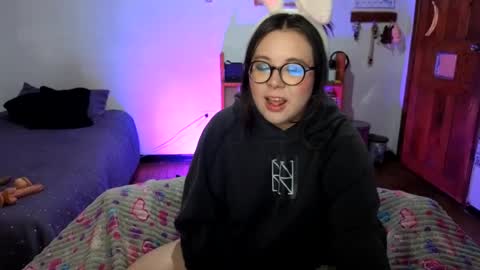 Sofi Lynch online show from July 10, 2026, 7:23 am