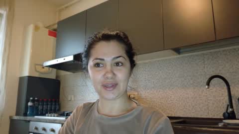 sofi moon26 online show from February 9, 2026, 12:09 pm