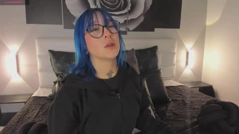 sofi_sp online show from November 4, 2025, 11:31 am