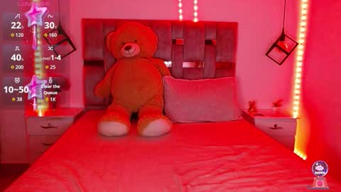 Snapshot of sofia_burman chatting on December 16, 2025, 1:10 am Sofi online show from December 16, 2025, 1:10 am