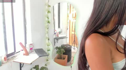 sofia online show from May 27, 2026, 2:03 pm