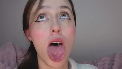     online show from November 12, 2025, 3:51 am