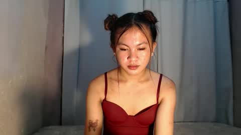 Snapshot of sofia_sweetheart18 chatting on May 16, 2026, 12:40 am sofia_sweetheart18 online show from May 16, 2026, 12:40 am