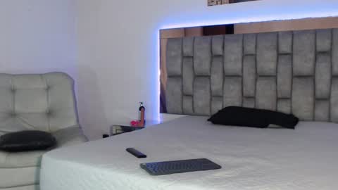 sofia_velez26 online show from July 3, 2026, 12:06 am