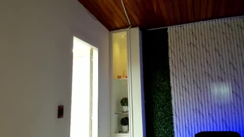 Snapshot of sofiacaramel chatting on January 5, 2026, 6:11 pm Sofia caramel online show from January 5, 2026, 6:11 pm