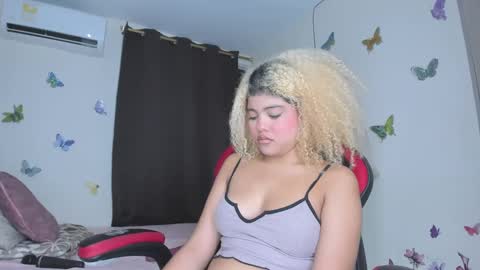 sofiacastillo01 online show from September 23, 2025, 2:09 pm