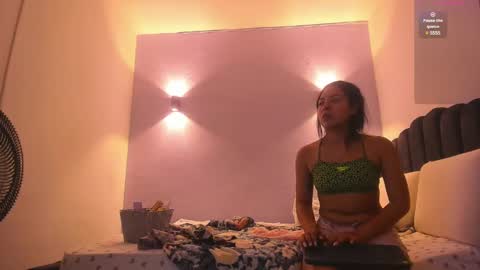 Sofia online show from January 5, 2025, 4:25 am