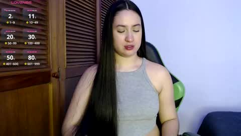 sofiaduque_26 online show from September 17, 2025, 7:59 pm