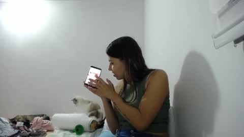 sofiahenao2 online show from October 7, 2025, 11:46 pm