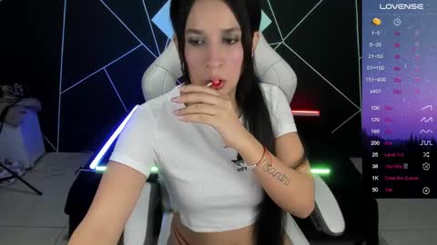 sofia online show from February 11, 2025, 5:26 am