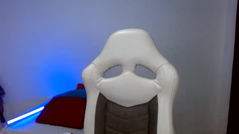sofia online show from April 6, 2026, 4:32 am