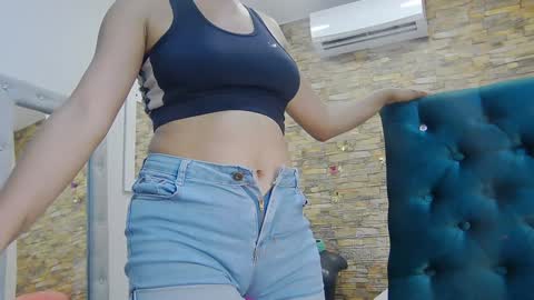 Snapshot of sofianena chatting on January 2, 2025, 7:23 am love online show from January 2, 2025, 7:23 am