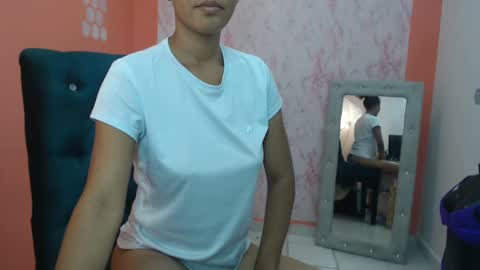 Snapshot of sofianena chatting on March 7, 2025, 7:27 pm love online show from March 7, 2025, 7:27 pm