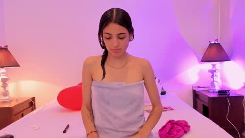 Sofia  Help me reach 5K followers  online show from February 14, 2025, 8:26 pm