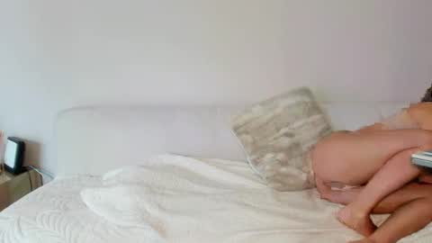 SOFIA   online show from September 18, 2025, 7:49 pm