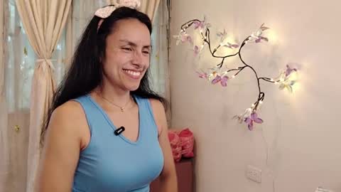 Snapshot of sofibelladelavega chatting on May 8, 2026, 7:19 pm Sofi Bella online show from May 8, 2026, 7:19 pm