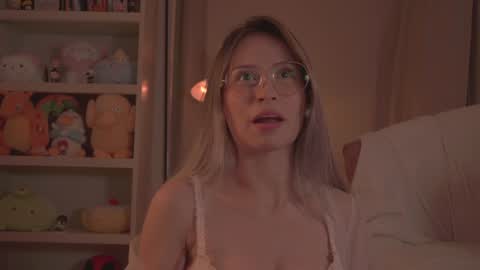 Sofi  online show from January 29, 2025, 11:14 pm