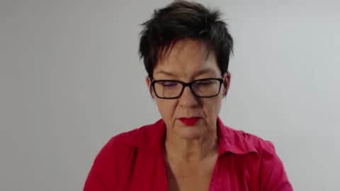 Sofie Velvet online show from September 13, 2025, 5:29 am