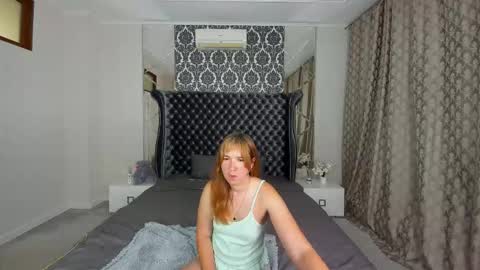 sofii_darling online show from October 6, 2025, 4:37 pm