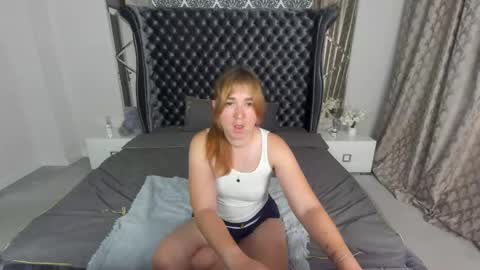 sofii_darling online show from October 12, 2025, 4:39 pm