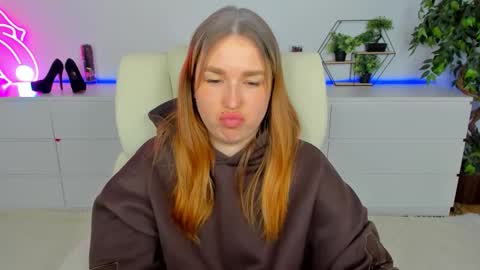 Snapshot of sofii_darling chatting on March 5, 2026, 5:42 pm sofii_darling online show from March 5, 2026, 5:42 pm