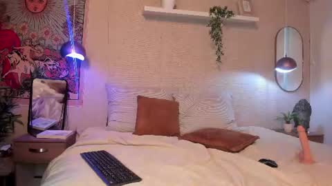 sofii_wild online show from July 6, 2026, 3:03 pm