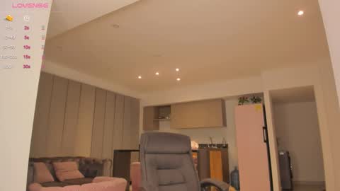    online show from February 14, 2026, 3:36 am