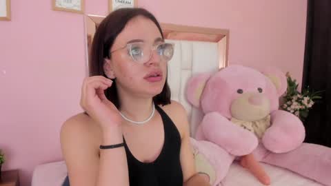 Snapshot of sofiiagudelo chatting on February 6, 2025, 5:03 am Sofi agudelo online show from February 6, 2025, 5:03 am