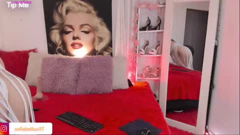Sofiibell online show from November 14, 2025, 1:04 am