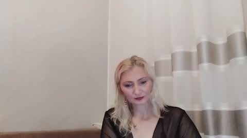 Snapshot of sofishine11 chatting on December 14, 2025, 6:45 pm Sofi online show from December 14, 2025, 6:45 pm