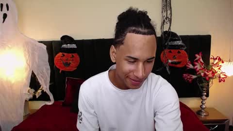 Cam and Amy online show from October 29, 2025, 8:10 pm