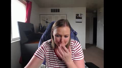 Rose online show from November 18, 2025, 8:24 pm