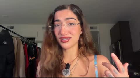 Soft Heat Maria online show from June 6, 2026, 1:32 am