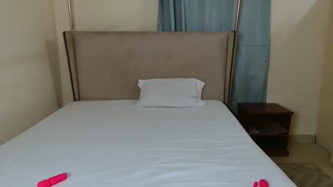 softlysinful online show from November 15, 2025, 4:03 pm