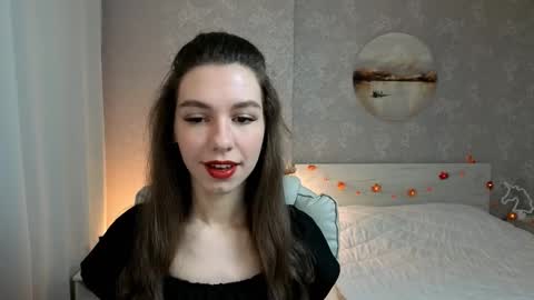 Kelly online show from November 3, 2025, 2:18 pm