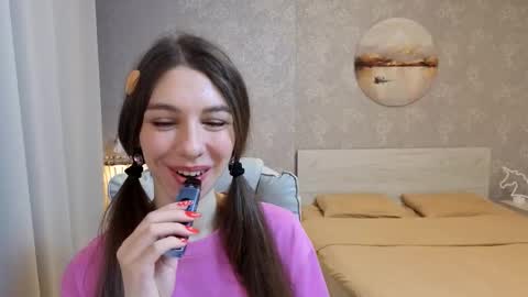 Kelly online show from February 18, 2026, 5:20 pm