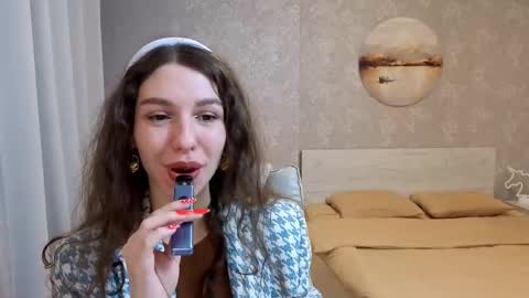 Kelly online show from February 26, 2026, 6:18 pm