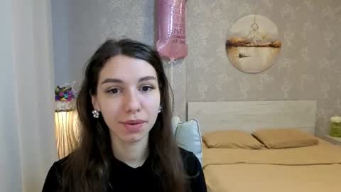 Kelly online show from June 27, 2026, 1:17 pm