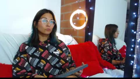  Sofy  online show from July 30, 2026, 7:02 pm