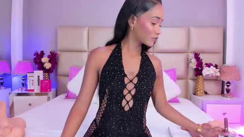   online show from November 30, 2025, 2:48 am