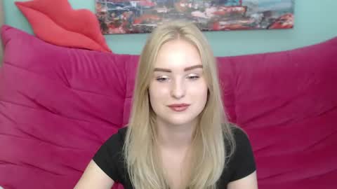 sofysoft online show from September 23, 2025, 4:48 am