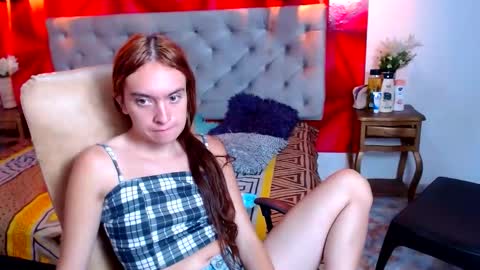sofyswee online show from October 10, 2025, 2:05 pm